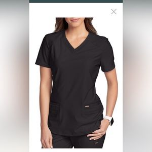 Cheeroke Form Scrub Set